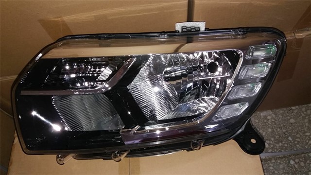 FAR SOL LEDLI SANDERO 16