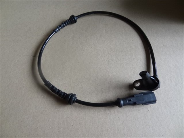 ABS SENSORU ARKA DACIA DUSTER 1.6 16V - 1.5 DCI 10