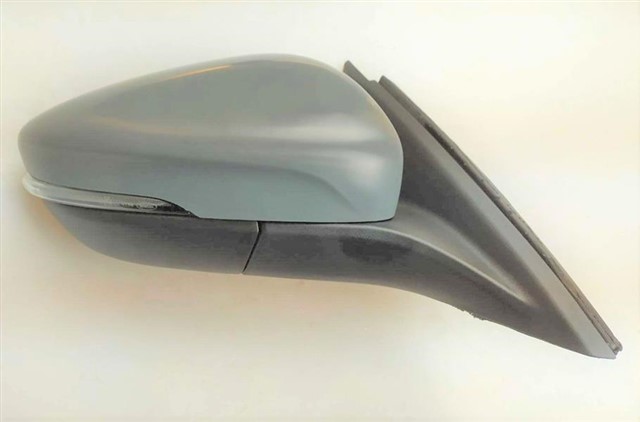 DIS DIKIZ AYNASI ELEKTRIKLI ISITMALI SINYALLI ASTARLI SAG FOCUS 2018 - 