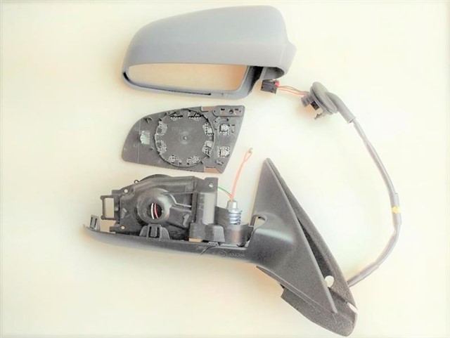 DIS DIKIZ AYNASI ELEKTRIKLI ISITMALI ASTARLI 3 KAPI SAG A3 3D 03 - 08