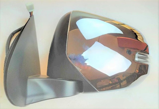 DIS DIKIZ AYNASI ELEKT KATL SINYALLI KROM KAPAK SOL L200 PICK - UP 2015 - 