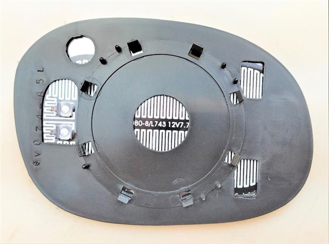 DIS DIKIZ AYNA CAMI ISITMALI SAG C3 02 - 08