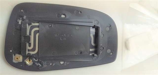 DIS DIKIZ AYNA CAMI ISITMALI ASFERIK SOL S60 - S80 04 - 06