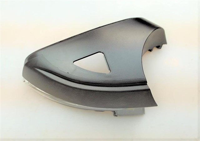 SINYAL ALT KAPAKLI AYDINLATMASIZ SOL OCTAVIA 2013 - 