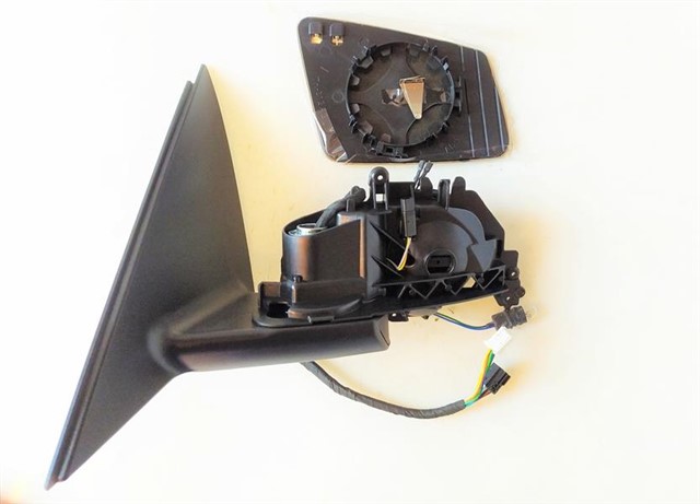 AYNA MERCEDES C W204 10 - 13 ELEKTRIKLI KATLANIR ISITMALI AYDINLATMALI HAFIZALI ASFERIK SOL GOVDE 2048100115