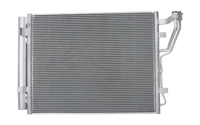 CONDENSER. AIR CONDITIONING HYUNDAI I30 07 - 12
