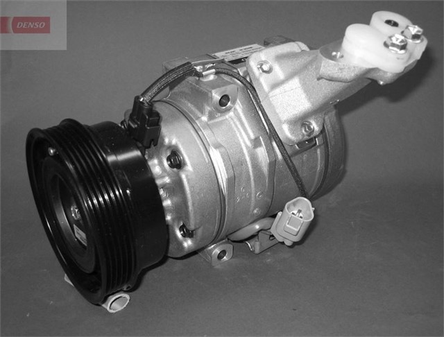 COMPRESSOR. AIR CONDITIONER TOYOTA AVENSIS VERSO 01 - 09
