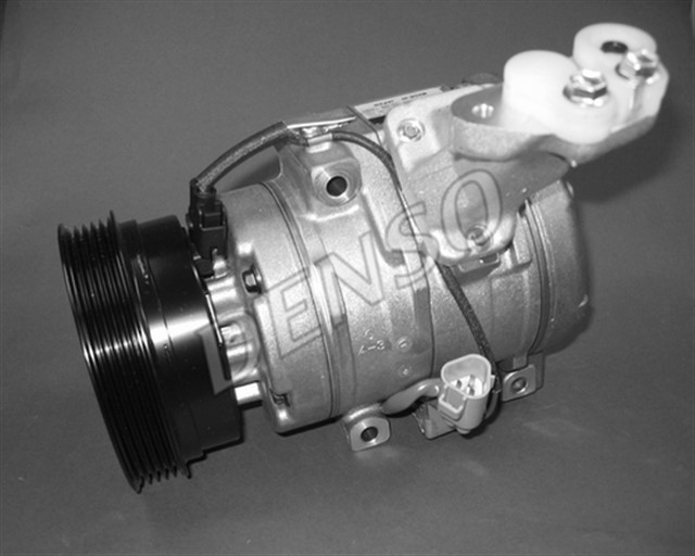 COMPRESSOR. AIR CONDITIONER TOYOTA AVENSIS VERSO 01 - 09