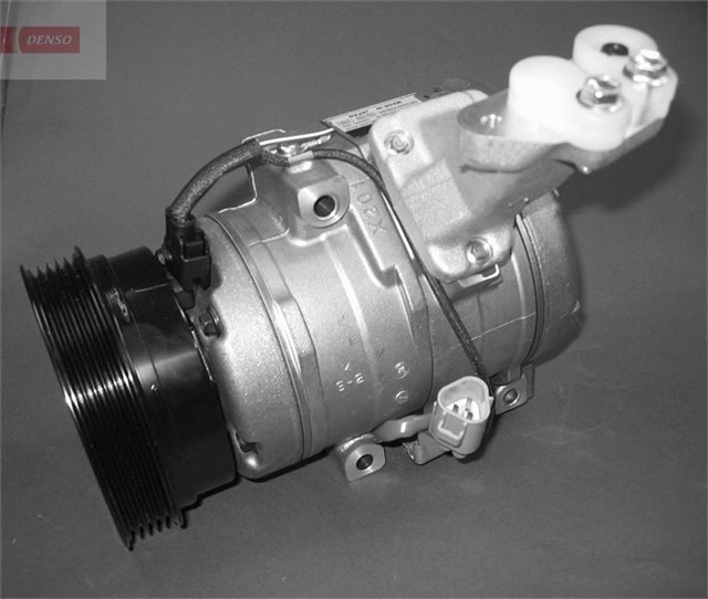 COMPRESSOR. AIR CONDITIONER TOYOTA AVENSIS VERSO 01 - 09