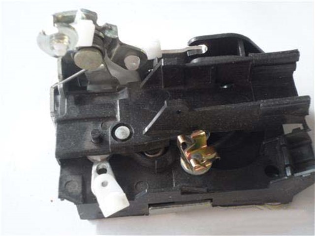 X ON KAPI KILIDI MOTORSUZ SOL MASTER