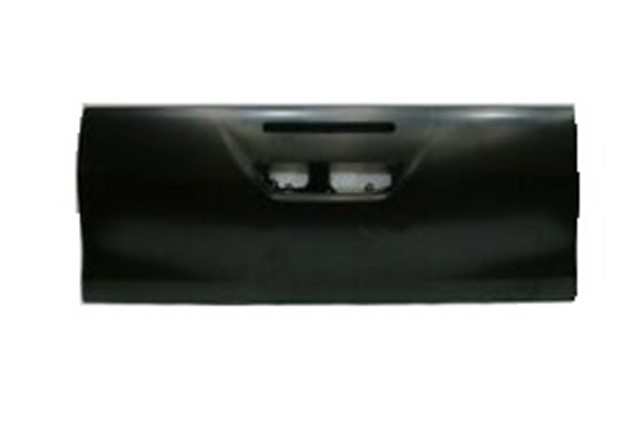 KAPAK BAGAJ REFLEKTORLU TOYOTA HILUX 2015 - 2018