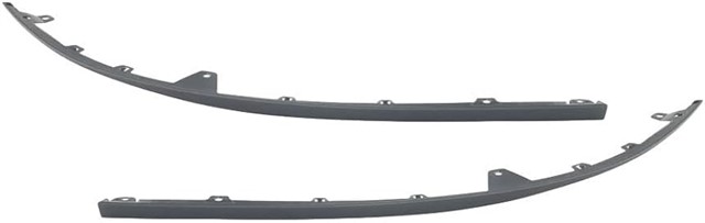 SPOYLER TAMPON ON SAG TOYOTA AURIS 2010 - 2012