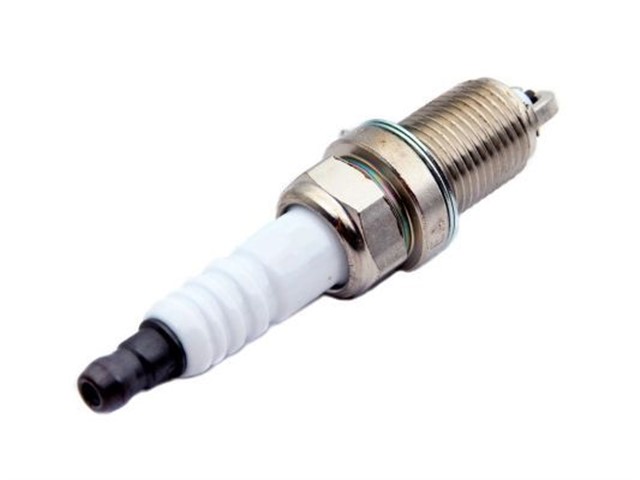 MAIS - BUJI RENAULT 19 - CLIO II - III - MEGANE I - II - III - FLUENCE - LAGUNA I - II - III - SYMBOL - SCENIC I - II - III - DACIA LOGAN - SANDERO - PEUGEOT 106 - 206 - 207 - 306 - 307