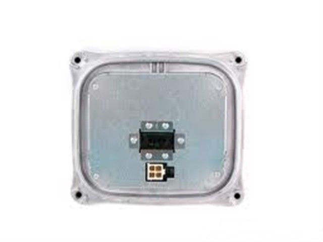 FAR KUMANDA UNITESI XENON. KODLANMIS BMW E90 E92 E93 E70 MINI R50 R53 R56 R57 RENAULT MEGANE 3 260550002R