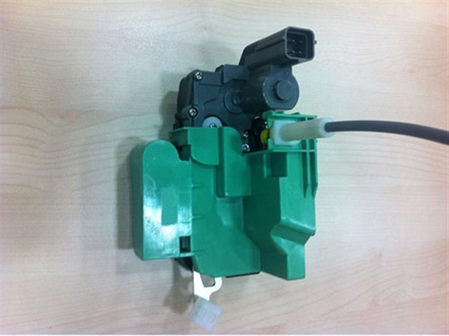 KAPI KILIDI ON SAG KABLOLU LINEA