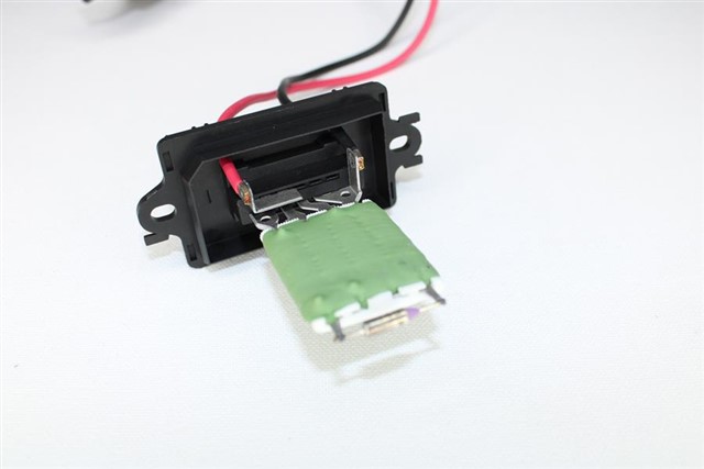 ELEKTRONIK KONTROL UNITESI KALORIFER REZISTANSI MEGANE II 02