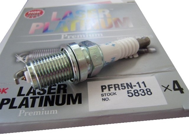 BUJI PFR5N - 11 HYUNDAI SANTAFE - TRAJET - TUCSON 00 - 10