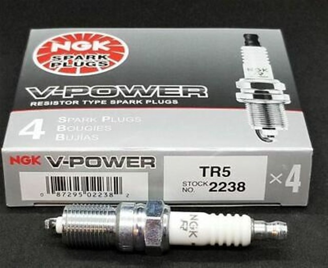 BUJI TR5 HUMMER H2 6.0 AWD 04