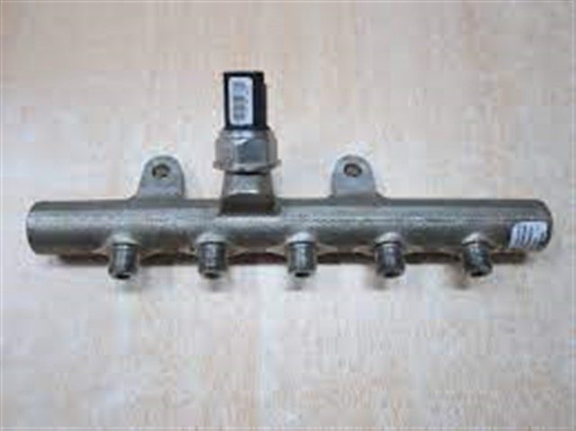 ENJEKTOR TEVZII RAMPASI K9K CLIO II - MEGANE II - KANGOO - LOGAN - MODUS - DUSTER - FLUENCE