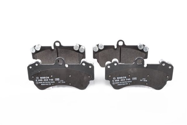 ON BALATA TOUAREG 10/02 CAYENNE 02 Q7 06 17 INC 0986TB3074