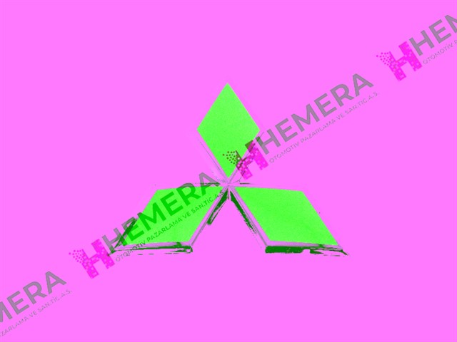 AMBLEM BAGAJ ELMAS CIKARMA MITSUBISHI L300 2011 - 2015