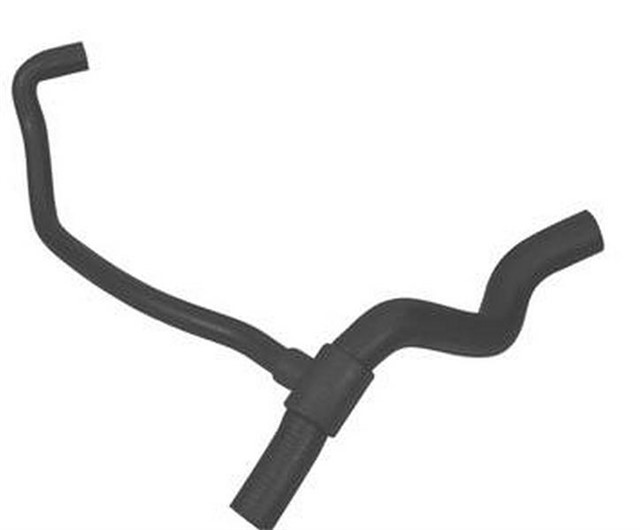 RADYATOR HORTUMU ALT CLIO I